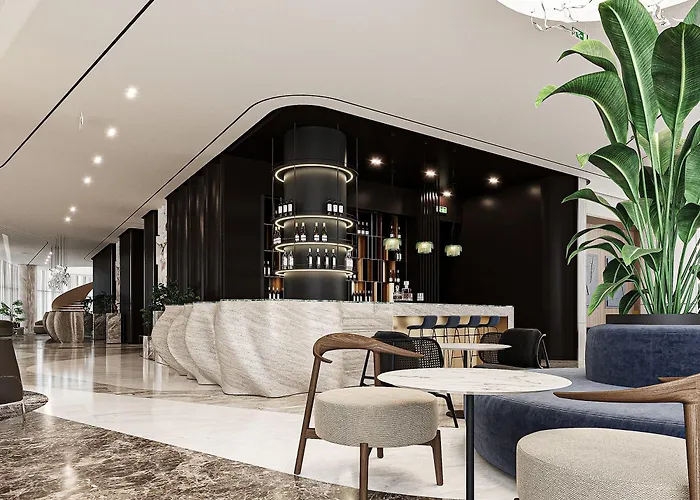 Crowne Plaza By Ihg Hotel 5*