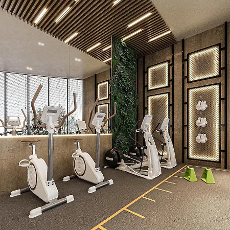 Crowne Plaza By Ihg 5*