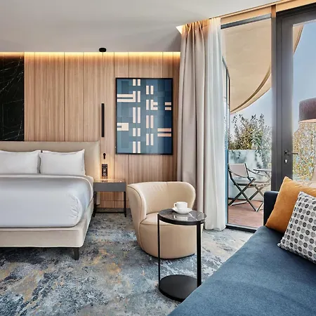 Crowne Plaza By Ihg