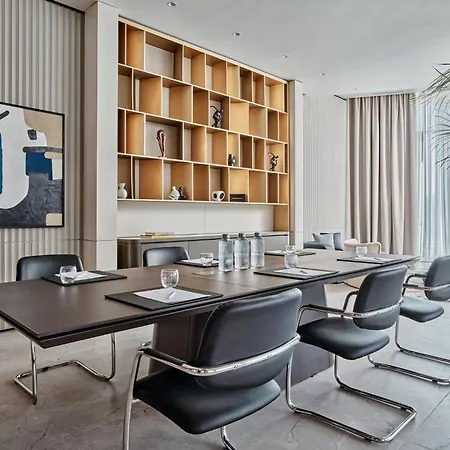 Crowne Plaza By Ihg