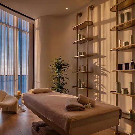 Crowne Plaza By Ihg Hotel 5*