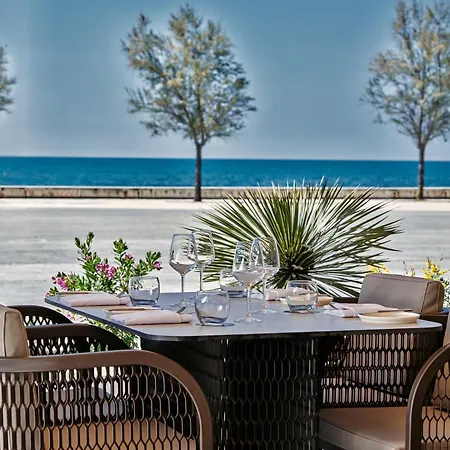 Crowne Plaza By Ihg Hotel 5*