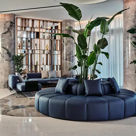 Crowne Plaza By Ihg Hotel 5*
